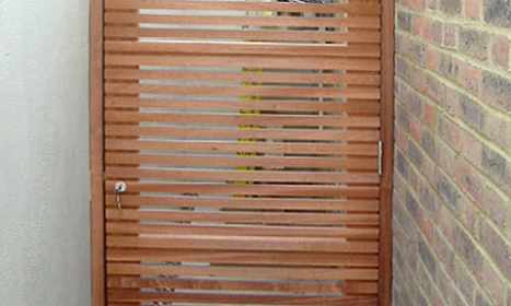 Contemporary slatted gate