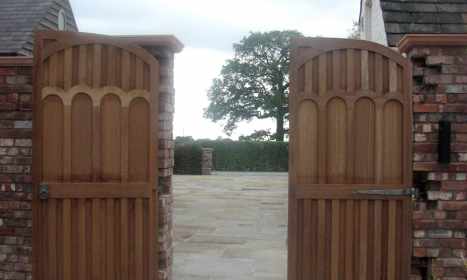 Custom decorative hardwood gates