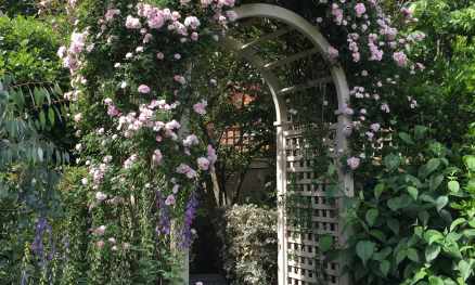 Rose arch with prestige square trellis sides painted in Orford Cream
