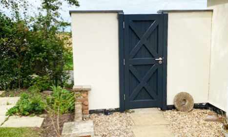 Bespoke gate painted a match to RAL 7016 (Anthracite Grey)