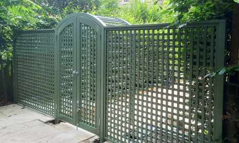 Bespoke Arched Double Gates in Greenwich Green
