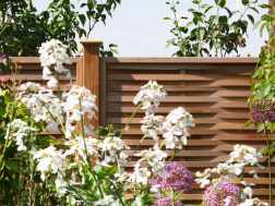How to Choose the Best Garden Fencing for Your Sustainable Garden