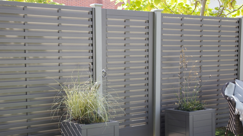 RHS Prestige Double Slatted Fence Panels and Fate with matching RHS Prestige Contemporary Planters