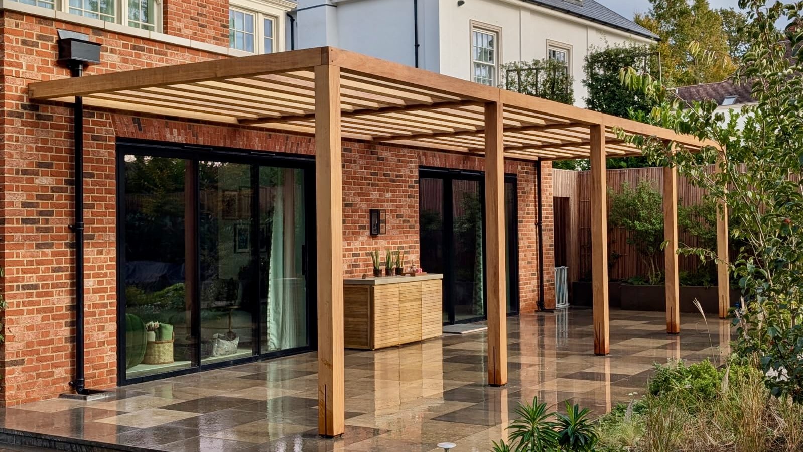 Iroko Pergola