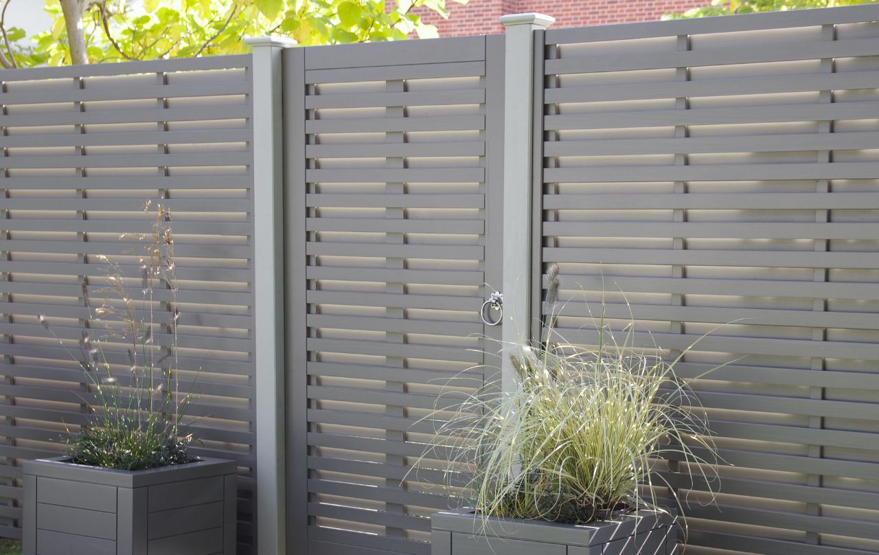 RHS Prestige Double Slatted Gate and Fence Panels with RHS Prestige Contemporary Planters