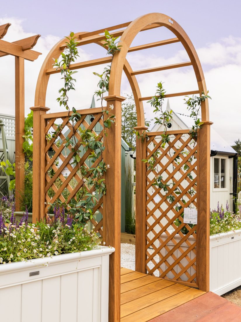 RHS Sandringham Rose Arch Competition Prize image